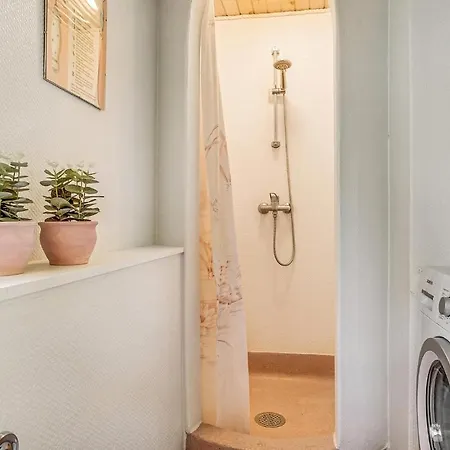 3 Bedroom Cozy In Nyaraló *